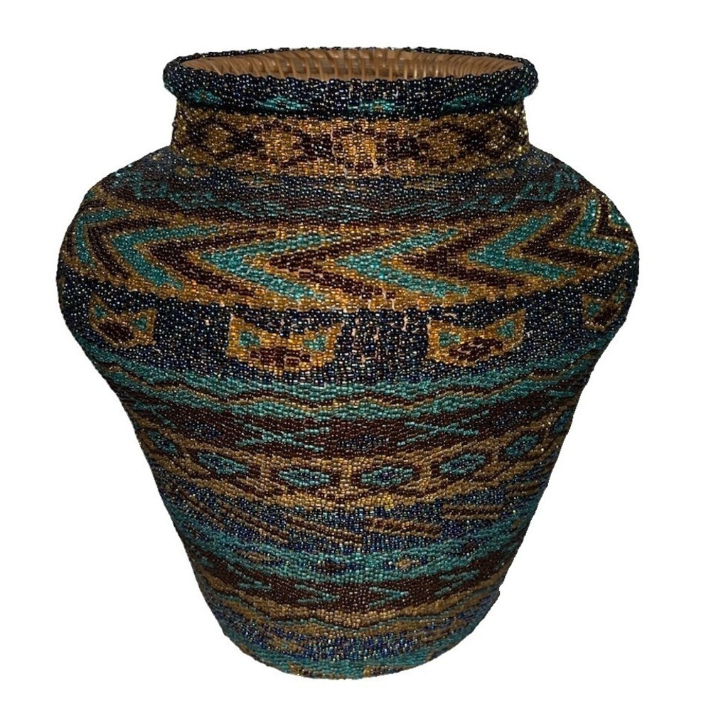 (10)Hand Made beaded vase